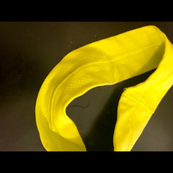 Lululemon lime green headband - Picture 4 of 4